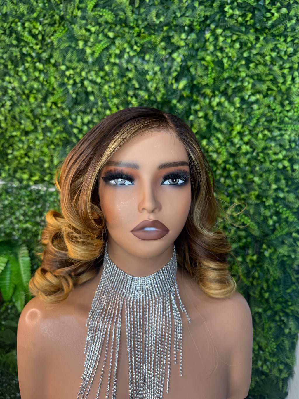 Wig & Weaves